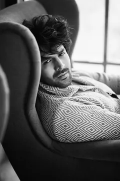 Watching a FIFA World Cup Final live is now ticked off my bucket list and I am glad that I saw the best one: Kartik Aaryan!