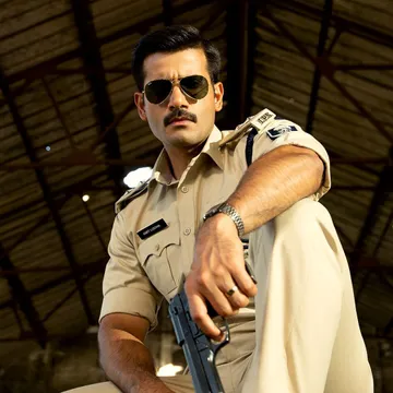 Ajay Devgn, Salman Khan, Ranveer Singh, to Karan Tacker, Men in Uniform that make Khakee look sexy
