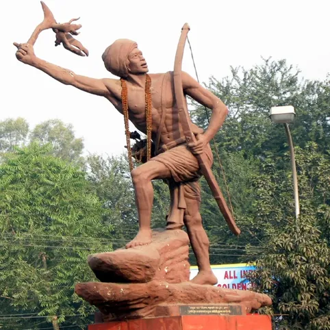 Tribal Pride Day: 'धरती आबा' बिरसा मुंडा की जयंती 'जनजातीय गौरव दिवस' के  रूप में मना रहा देश - tribal pride day country celebrating dharti aaba  birsa munda birth anniversary brvj