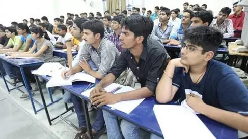 कोचिंग सेंटर 16 साल से कम उम्र के बच्चों को दाखिला नहीं दे सकेंगे: केंद्र  ने सख्ती बरती, नए नियम - इंडिया टुडे