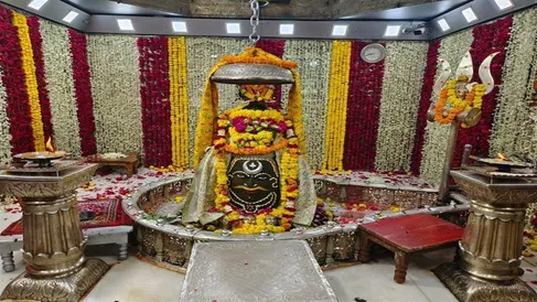 महाकाल मंदिर में राष्ट्र की सुख समृद्धि के लिए 18 अक्टूबर को शनि प्रदोष के  दिन होगी महापूजा - Mahakal Temple Prepares for Grand Puja on Shani Pradosh  and Diwali Celebrations