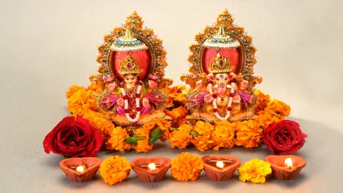 Diwali 2022: Worship In These Lakshmi Ganesh Temples This Diwali For  Getting Blessings Goddess Laxmi - Amar Ujala Hindi News Live - Diwali  2022:इस दिवाली लक्ष्मी गणेश के इन मंदिरों में करें