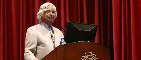 Remembering A.P.J. Abdul Kalam: Leadership Lessons from a 'People's  President' - Knowledge at Wharton