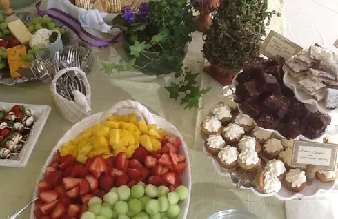 JRL Interiors — How to set a beautiful buffet table