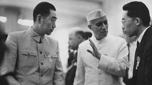 1962 में चीन के धोखे पर नेहरू ने संसद में क्या कहा था, राजनाथ का बयान कितना  अलग? - India china border clash rajnath singh statement loksabha jawahar  lal Nehru 1962 war