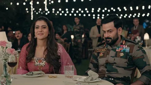 Sarzameen X Review X Users Like Film Praise Ibrahim Kajol And Prithviraj  Acting - Amar Ujala Hindi News Live - Sarzameen X Review:काजोल की अदाकारी  ने जीता फैंस दिल, 'सरजमीन' देखकर दर्शकों