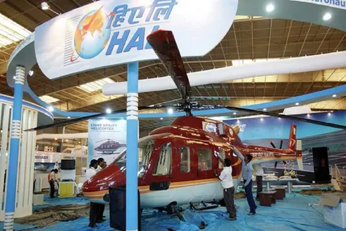 फाइटर जेट तेजस बनाने वाली सरकारी कंपनी HAL में हिस्सा बेचेगी सरकार, जानिए  क्या है पूरा प्लानNaN
