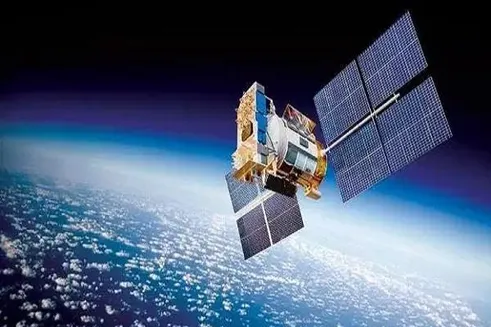 आज के ​दिन ISRO के पहले मिशन पर निकला था 'चंद्रयान-1' खोजा था चांद पर पानी  - on this day isro first mission was chandrayaan 1-mobile