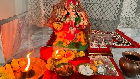 नवरात्रि सरल पूजा विधि 2023 /बिना कलश स्थापना के नवरात्रि पूजा कैसे करें -  YouTube