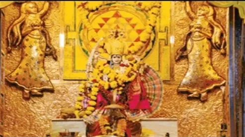 Navratri 2022: बेहद दिलचस्‍प है भोपाल के कर्फ्यू वाले माता मंदिर का इतिहास,  चेक से आता है यहां दान - The history of Bhopal s curfew wala Mata Mandir is  very interesting