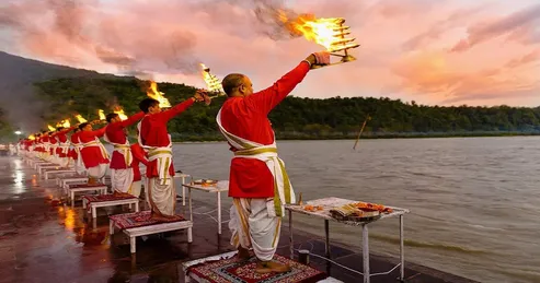 Ganga Aarti Places In India,भारत के इन शहरों में मशहूर हैं गंगा आरती,  इन्हें देखने भर से ही थका हुआ शरीर भी हो जाता है तरोताजा - ganga aarti  places in india