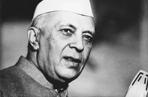 चरखा, किताबें और कसरत: नेहरू के जेल में बिताए 3,259 दिनों के क़िस्से - BBC  News हिंदी