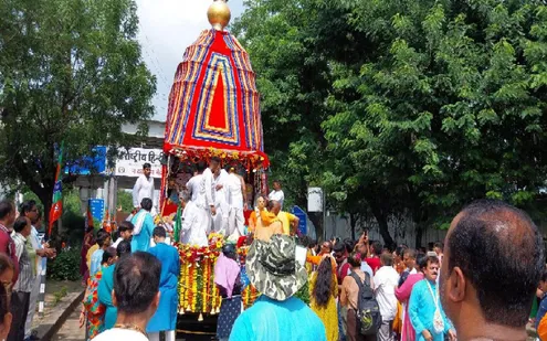Jagannath Rath Yatra 2024: एमपी के इन शहरों में निकली रथयात्रा, शिवराज की  पत्नी ने विदिशा में की पूजा | Jagannath Rath yatra 2024 festival start in  Manora vidisha mp including bhopal