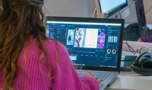 Visual Designer: Who they are, what they do and how to become one