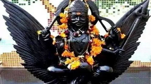 Shani ke Upay Wear this gem on Saturday to please Shani Dev you will climb  the stairs of success- शनि देव को प्रसन्न करने के लिए शनिवार के दिन धारण  करें यह