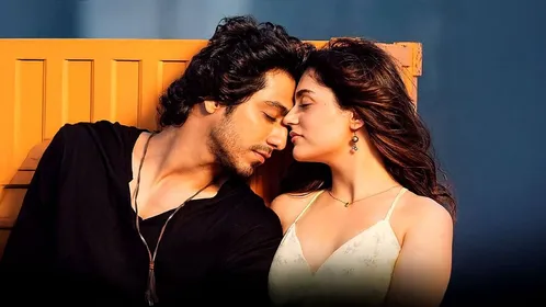 Saiyaara Box Office Collection - 6 दिन में 150 करोड़ से ज्यादा कमा चुकी है  सैयारा फिल्म, जेन ज़ी के बीच बढ़ रहा क्रेज़ - Saiyaara film collects Rs 155  crore in