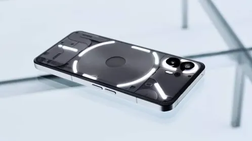  Nothing Phone (3a)  आप ऐसा स्मार्टफोन की तलाश में हैं जो स्मूद और क्लीन एक्सपीरियंस दे तो Nothing Phone (3a) एक बेस्ट ऑप्शन है। इसमें Android 15 बिना ब्लोटवेयर के मिलता है। साथ ही 3 साल के अपडेट्स और 6 साल की सिक्योरिटी पैचेस मिलते हैं। इसका प्रीमियम डिजाइन और 50MP टेलीफोटो लेंस वाला ट्रिपल कैमरा सेटअप कैमरा लवर्स के लिए प्लस पॉइंट है। Amazon Sale 2025 में इसका 8GB + 128GB वेरिएंट 22,900 रुपये में मिल रहा है।