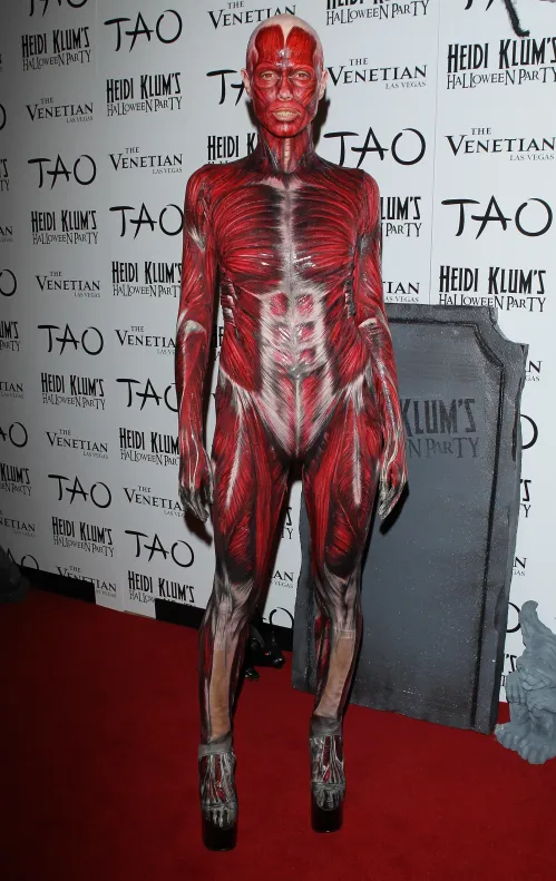 heidi klum visible woman halloween costume