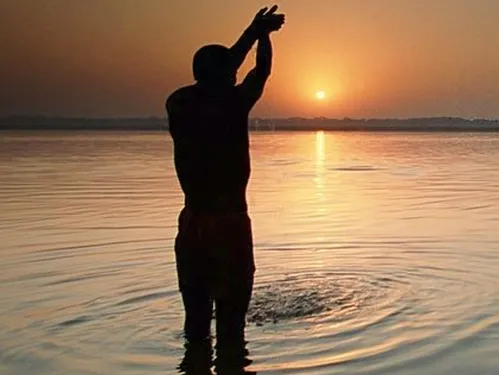 Paush Purnima today: On this day, along with bathing and donating, there is  also a tradition of worshiping the Sun and the Moon, this satisfies the  ancestors. | पौष पूर्णिमा आज: इस