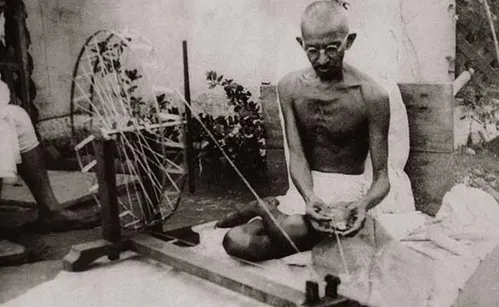 13 January Day Deep connection with Mahatma Gandhi last fast of life |  इतिहास में 13 जनवरी की तारीख का महात्मा गांधी से गहरा नाता, जब पूरे देश की  नजर बापू पर थी