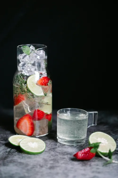 WATER+ strawberry, mint, lime, rose