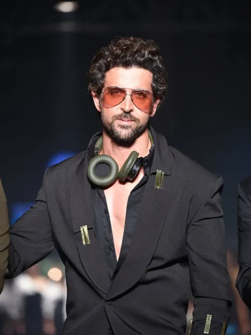 Why do celebrities always wear sunglasses? – ROYALTAIL