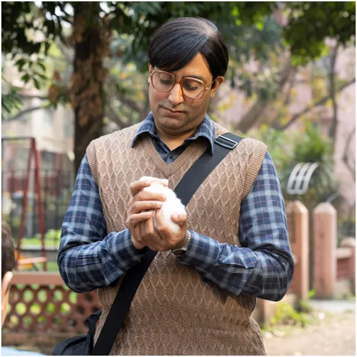 Bob Biswas Movie Review: Abhishek Bachchan Plays a Softer Version of  Kahaani's Deadly Assassin | Movies News - News18