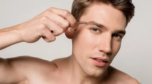 Stryx | Men's Eyebrows Grooming Guide | How to Get Perfect Eyebrows