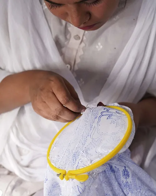 Chikankari—an art of patience, precision, and poetry—comes to life at Swadesh. This centuries-ol