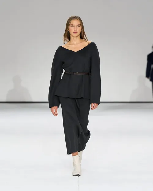 COS AUTUMN WINTER 2025_Textures of the season- plush shearling, glossy pony-hair, butter-soft le