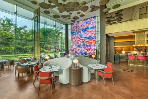 Interiors and Ambiance - The Qube (2)