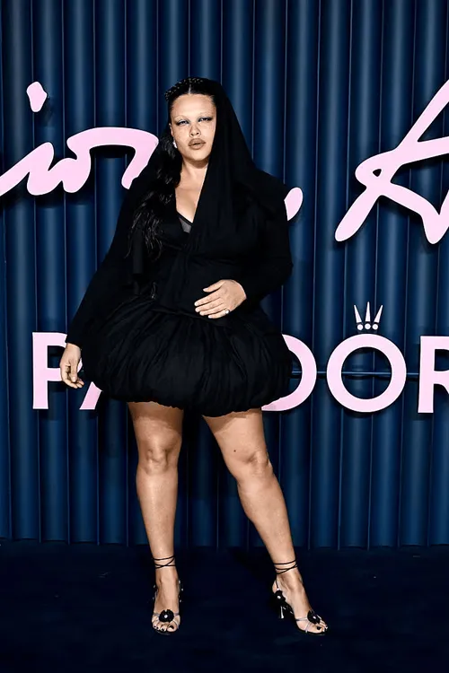 alva-claire-fashion-awards-692deace01108