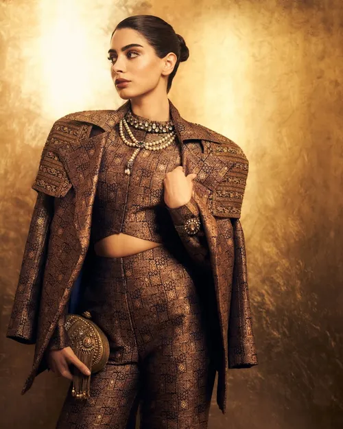 In Swadesh last night, appreciating the artistry and history behind every weave🤍