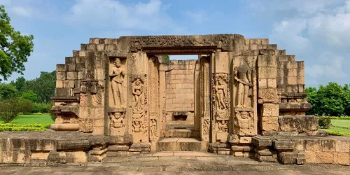 भोरमदेव मंदिर: भारतीय वास्तुकला का एक प्राचीन चमत्कार - ट्रिपएक्सएल