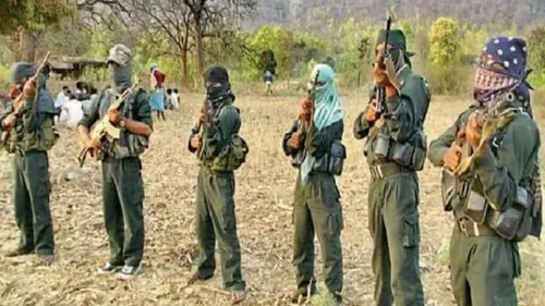 नक्सलियों के पत्र से खुलासा! टॉप कमांडरों की मीटिंग करवाते हैं सफेदपोश -  Naxalite Sitaram Rajwar