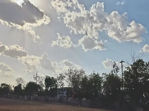 cg weather update 27 may 2025 rain yellow alert with thunder and lightning  in these districts including raipur | छत्तीसगढ़ में आंधी-तूफान का अलर्ट!  रायपुर, बस्तर समेत इन जिलों में गरज-चमक के