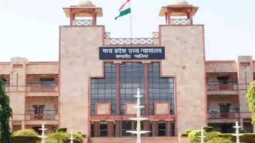 MP News: इंटरनेट की वजह से जल्द जवान हो रहे बच्चे, HC की केंद्र से अपील,  कहा- सहमति से संबंध की आयु सीमा कम हो - MP News: Children growing early due