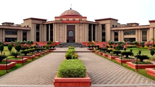 छत्तीसगढ़ शराब घोटाला मामले में नया मोड़, हाईकोर्ट में इन चार आरोपियों की  जमानत याचिका खारिज - new twist in chhattisgarh liquor scam case bail plea  of four accused rejected in high