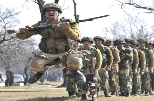 CG पुलिस के अंडर ये है एक ऐसी फोर्स जो ग्रे-हाउंड की तरह तैयार करती है  हंटर्स, आर्मी स्टाइल में नक्सलियों का सफाया | Patrika News | हिन्दी न्यूज