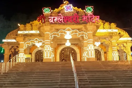 डोंगरगढ़ में भारी भीड़ से मची भगदड़, महिला की मौत