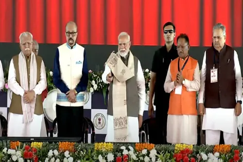 छत्तीसगढ़ को 33,700 करोड़ की कई बड़ी सौगातें, PM मोदी ने कहा- इस प्रोजेक्ट  में गरीबों के लिए स्कूल है, रोड है, बिजली है.. | Patrika News | हिन्दी न्यूज