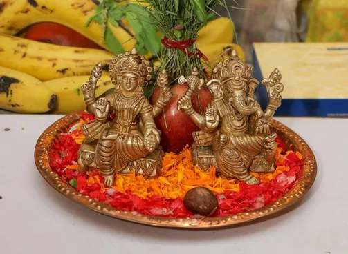 Diwali 2024 Laxmi-Ganesh idol should not be bought for Diwali: लक्ष्मी-गणेश  की कैसी नहीं खरीदनी चाहिए मूर्ति | Jansatta