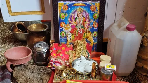चैत नवरात्रि में मां दुर्गा की पूजा के लिए आवश्यक सामग्री ।।