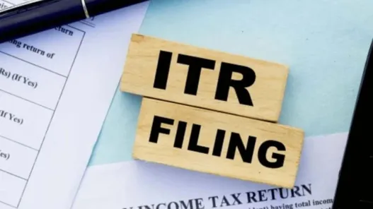 ITR Filing 2025 Last Date: क्या AY 2025-26 के लिए आईटीआर फाइलिंग की डेडलाइन  बढ़ेगी? जानें एक्सपर्ट का क्या कहना है | ITR Filing 2025 Last Date Will the  ITR filing deadline