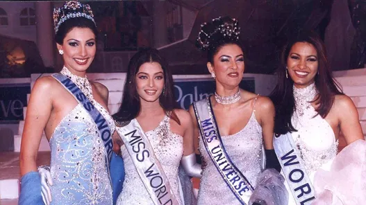 55 साल पहले रीता फरिया ने जीता था मिस वर्ल्ड का खिताब, आज कहां हैं भारत की  ये विश्व सुंदरियां - Bollywood News AajTak