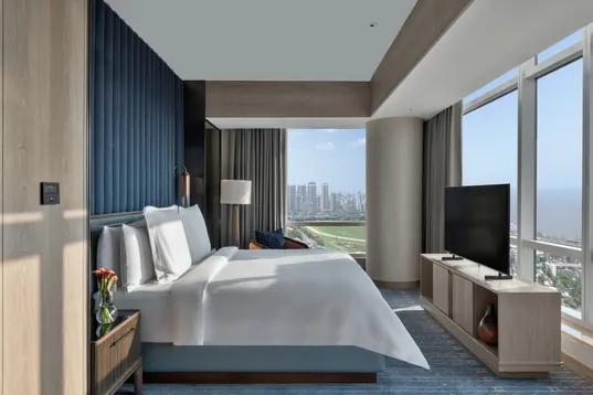Deluxe Sea View Room at Four Seasons Mumbai
