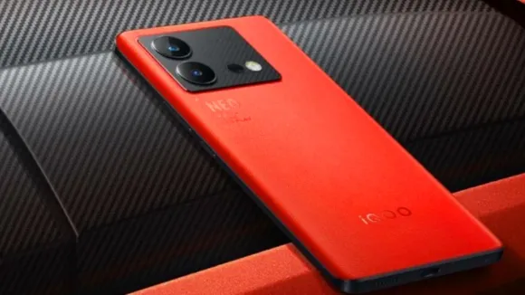 இந்திய மார்கெட்டே அதிரும்.. 50எம்பி கேமரா.. 6.78-இன்ச் டிஸ்பிளே ...