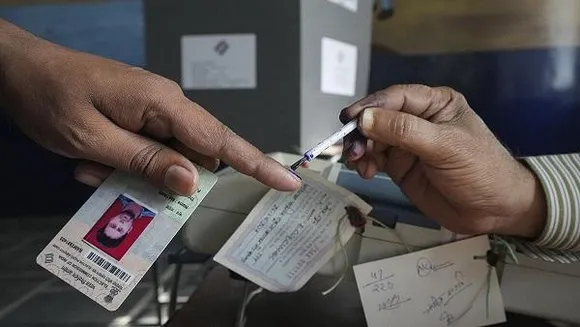 Bihar Chunav: बिहार में 17 पार्टियों पर EC का 'क्लीन-अप ऑपरेशन', नहीं लड़  पाएंगे चुनाव, क्यों लिया गया फैसला | Bihar Chunav: EC 'Clean-Up Operation'  in Bihar Recognition of 17 Parties ...