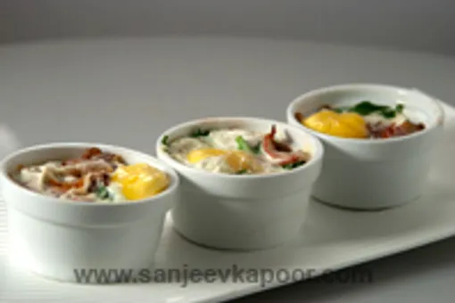 बेक्ड एग एण्ड बेकन स्पिनेच