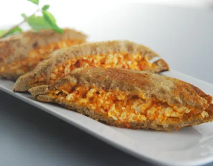 ग्रिल्ड टोफू सैन्डविच